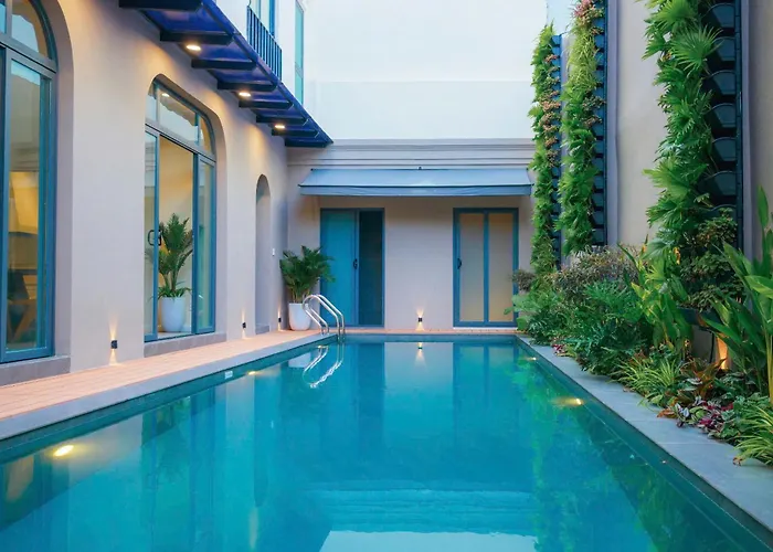 Villa Hoang Bich Son *